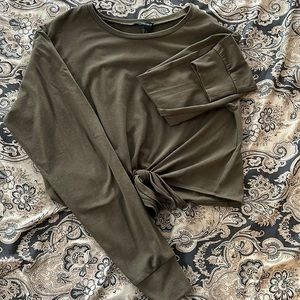 Cropped Forever 21 Long Sleeve LARGE